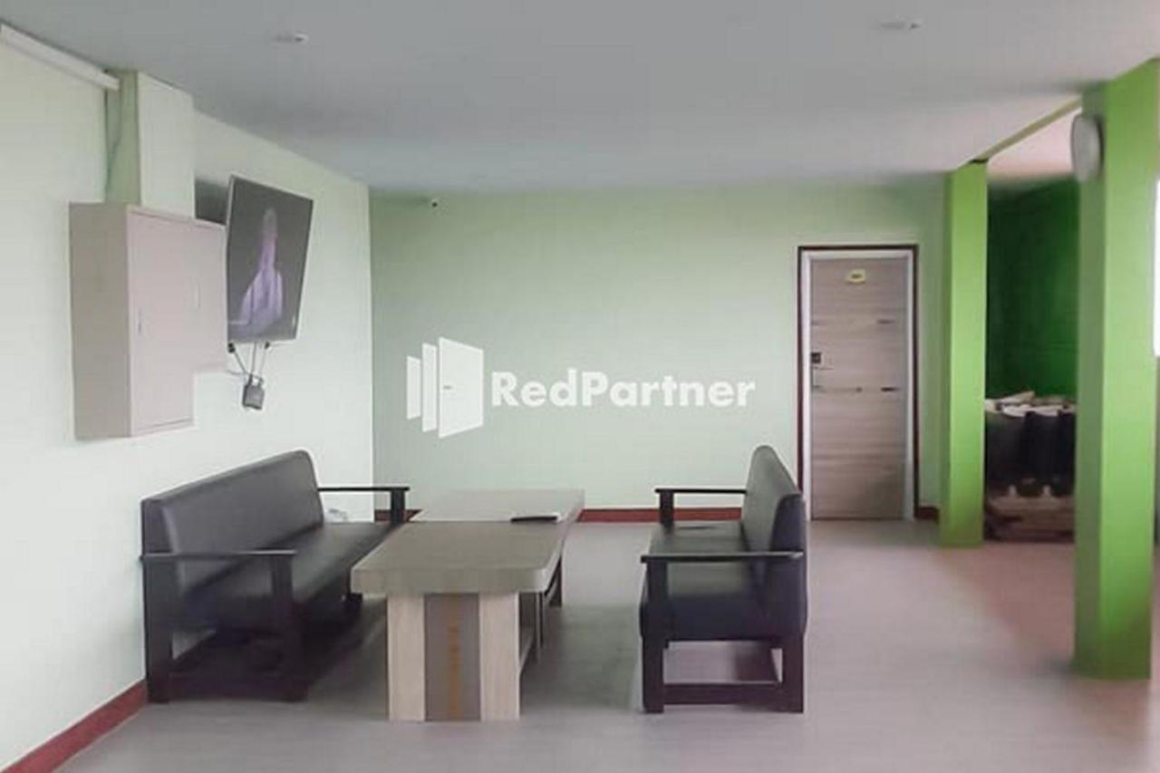 Guest House Anak Raja Pangkalan Bun Syariah Mitra Reddoorz Exterior photo