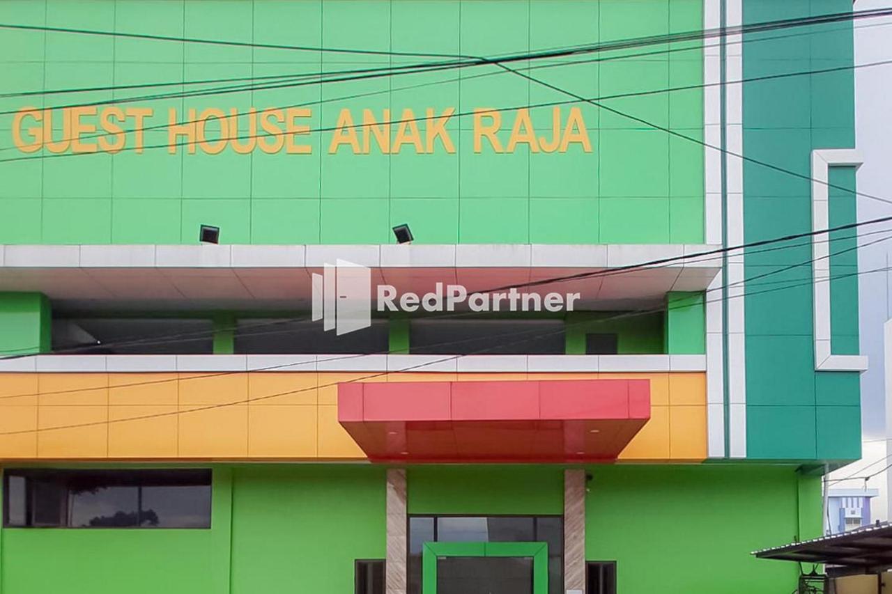 Guest House Anak Raja Pangkalan Bun Syariah Mitra Reddoorz Exterior photo
